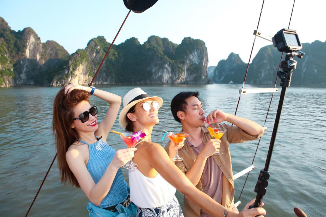 Hotel Charm Boutique Cruise Ha Long Zewnętrze zdjęcie
